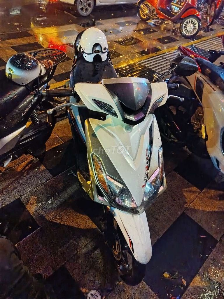 xe êm chỉ lủng nhẹ cổ bô. Mua bán Xe máy tại Quận 7 Tp Hồ Chí Minh được đăng bởi Võ Đức Duy hình 3
