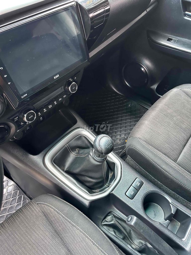 Toyota Hilux 2018 2.4G 4x4 MT - Hàng hiếm. Mua bán Ô tô tại Thành phố Buôn Ma Thuột Đắk Lắk được đăng bởi Trương Thanh hình 10