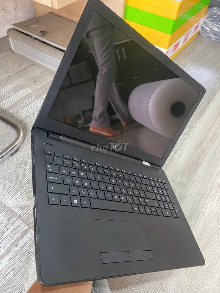 Cần bán laptop HP i7 7500 màn hình cảm ứng 15.6in. Mua bán Laptop tại Huyện Bình Chánh Tp Hồ Chí Minh được đăng bởi UY TÍN TRÁCH NHIỆM hình 1