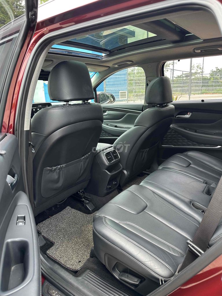 Hyundai Santa Fe 2019 máy dầu chính chủ. Mua bán Ô tô tại Huyện Củ Chi Tp Hồ Chí Minh được đăng bởi Diễm Phúc hình 8