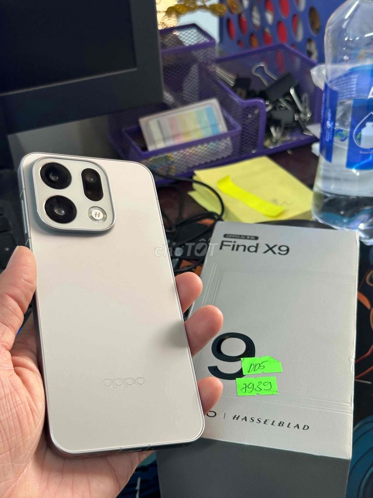 Oppo Find X9 12/256GB Bạc fullboxx e bán nhanh. Mua bán Điện thoại tại Thành phố Thủ Dầu Một Bình Dương được đăng bởi Hoàng hải hình 1
