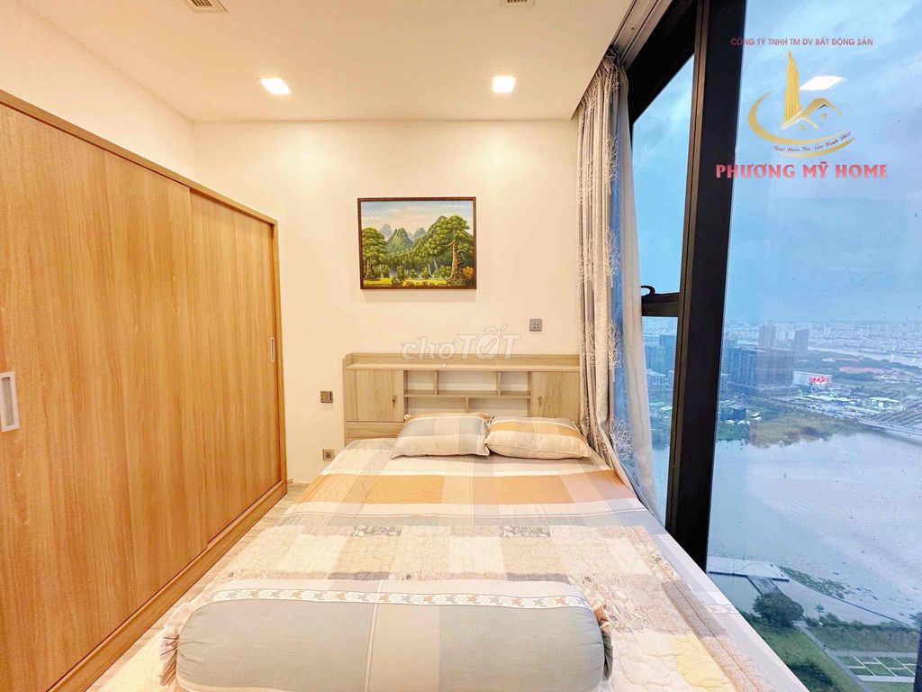 2к квартира Vinhomes Golden River 1-й округ, вид на реку, мебель