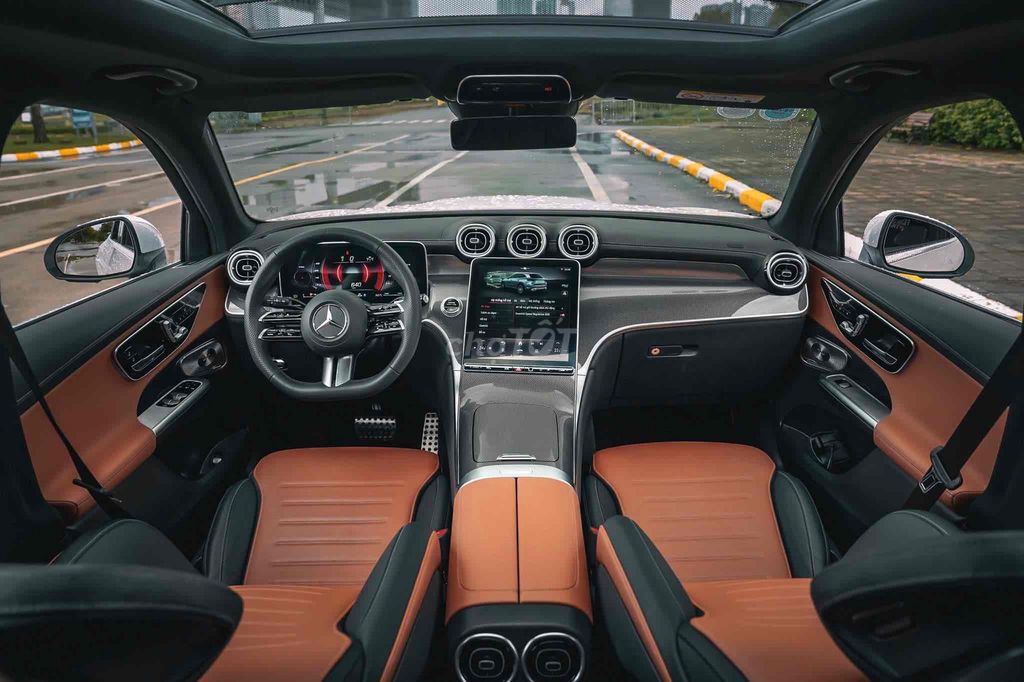 Mercedes Benz GLC 300 Allnew 2023. Mua bán Ô tô tại Quận 7 Tp Hồ Chí Minh được đăng bởi Trương Thiên Phú hình 6