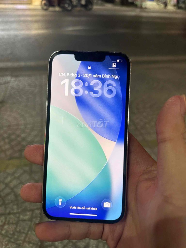Apple iPhone 13 Pro Trắng Đã sử dụng. Mua bán Điện thoại tại Huyện Mỏ Cày Nam Bến Tre được đăng bởi Hữu Nhi hình 1