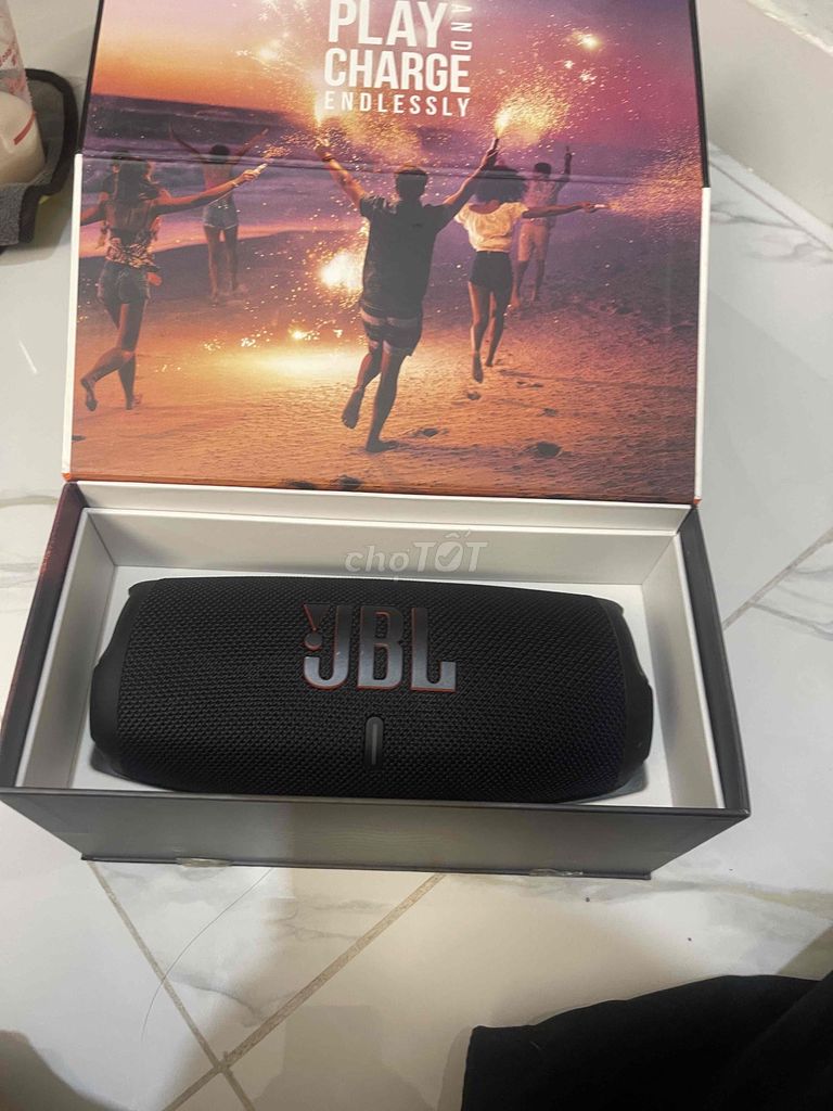 Loa Bluetooth JBL Charge 5 Đen. Mua bán Tivi, Âm thanh tại Quận 4 Tp Hồ Chí Minh được đăng bởi Ngộ hình 1