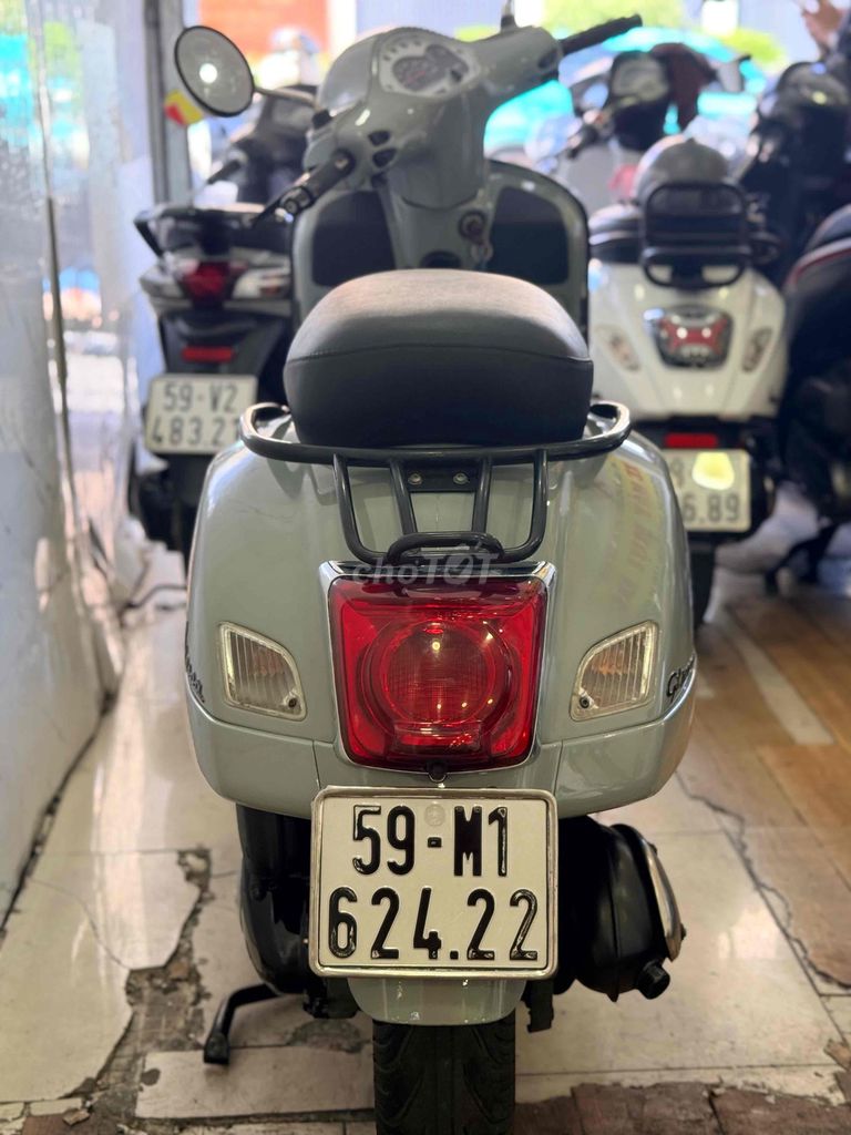 Piaggio Vespa GTS Super 125 3Vie 2014, госномер Хошимина