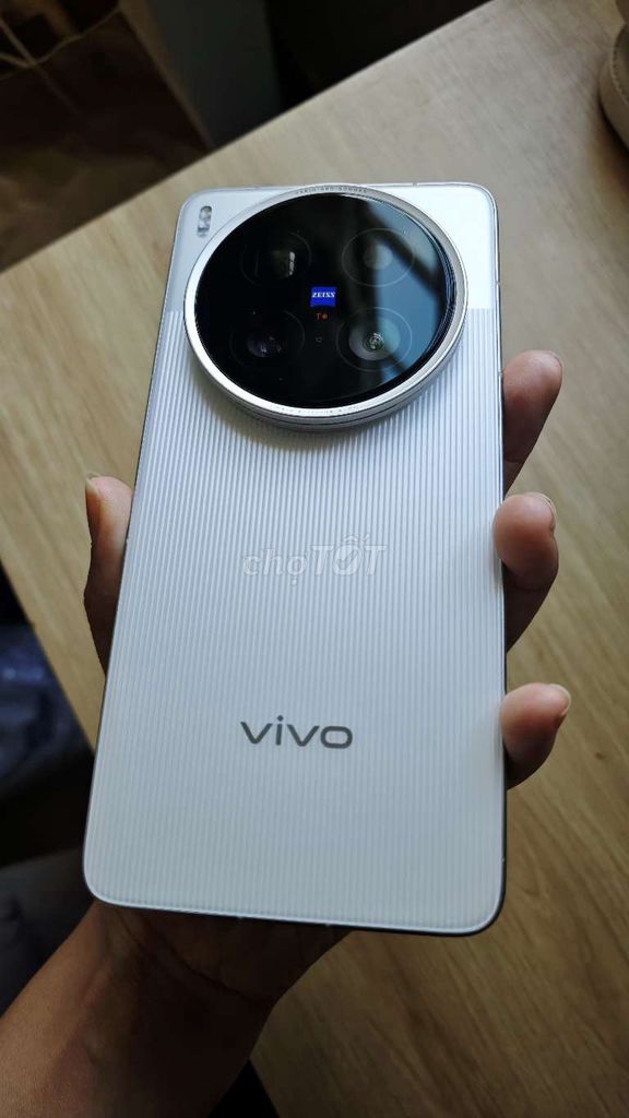 Vivo X200 Ultra Trắng 16GB/512GB Like New. Mua bán Điện thoại tại Quận 8 Tp Hồ Chí Minh được đăng bởi Trịnh Thị Diệu Anh hình 1