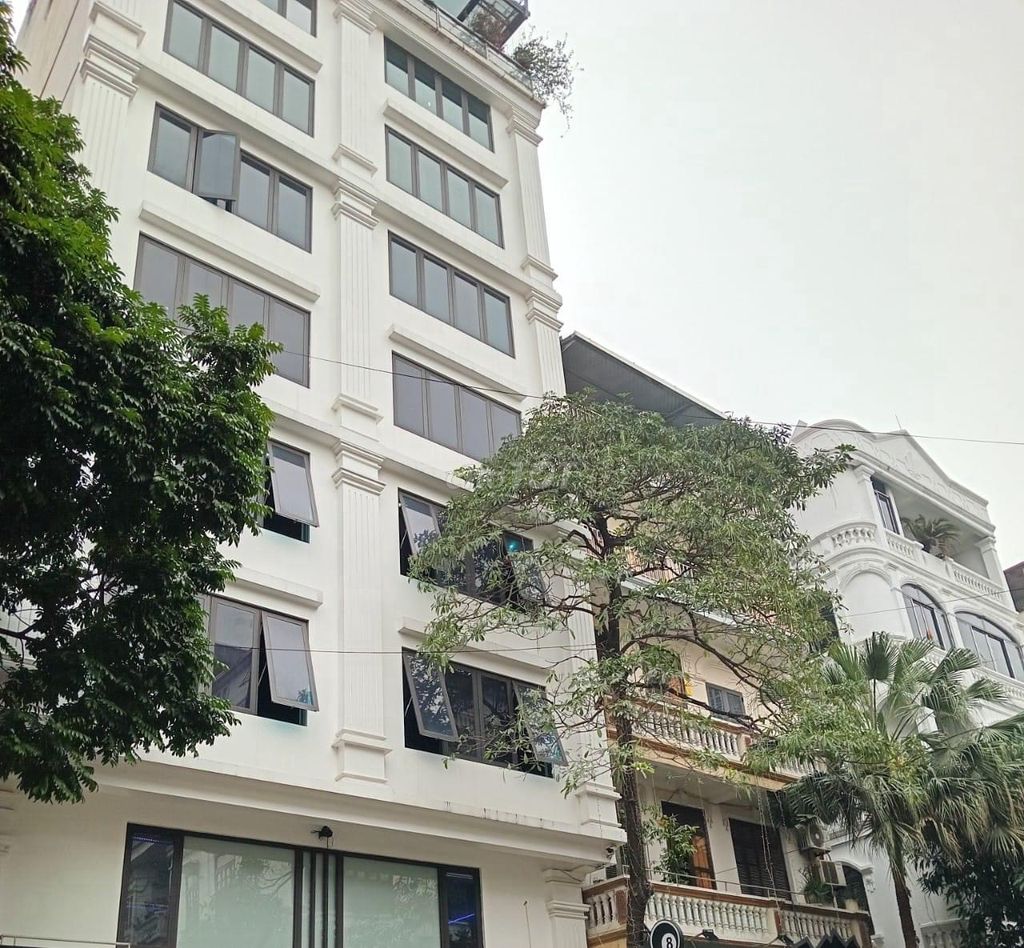 Tòa building 100m2 trung tâm Cầu Giấy, 10 tầng d.thu 1,5 tỷ/năm, 66 tỷ