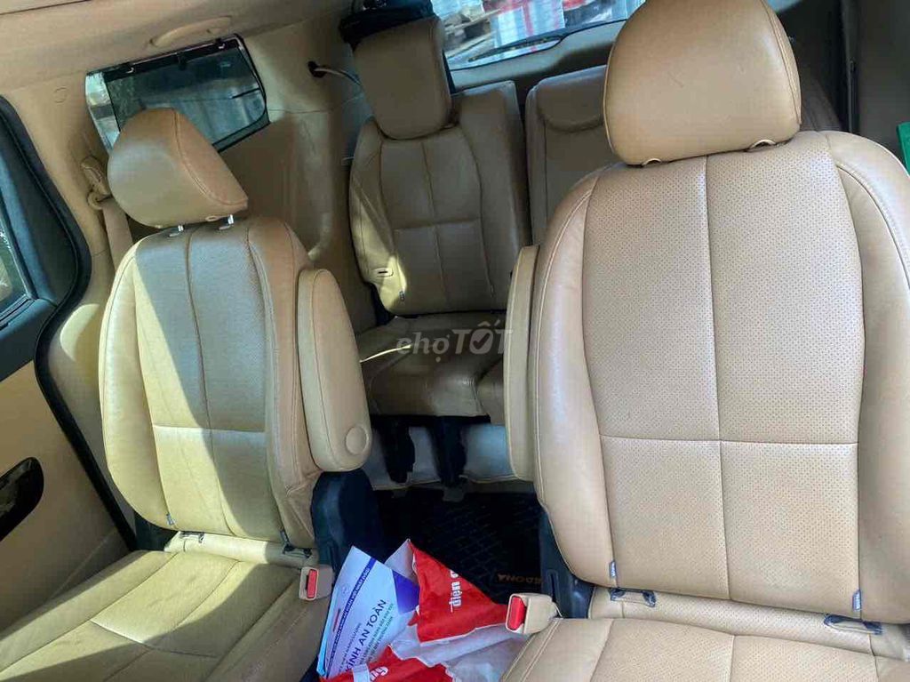 Kia Sedona 2020 Luxury - 90000 km. Mua bán Ô tô tại Quận 12 Tp Hồ Chí Minh được đăng bởi Le Quan hình 9