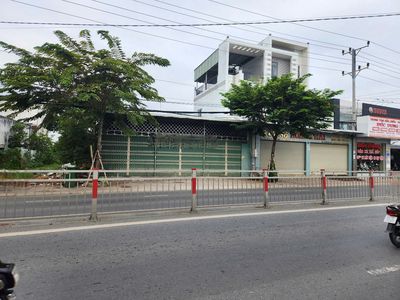 Cần cho thuê Mặt Bằng KD ngay MT đường TL 826, gần ngã tư Xoài Đôi