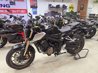 QUÝMOTOR CYCLE ĐÀ NẴNG, HONDA CB650R CÒN MỚI. Mua bán Xe máy tại Quận Thanh Khê Đà Nẵng được đăng bởi Quý Moto Cycle 21 điện biên phủ Đà Nẵng