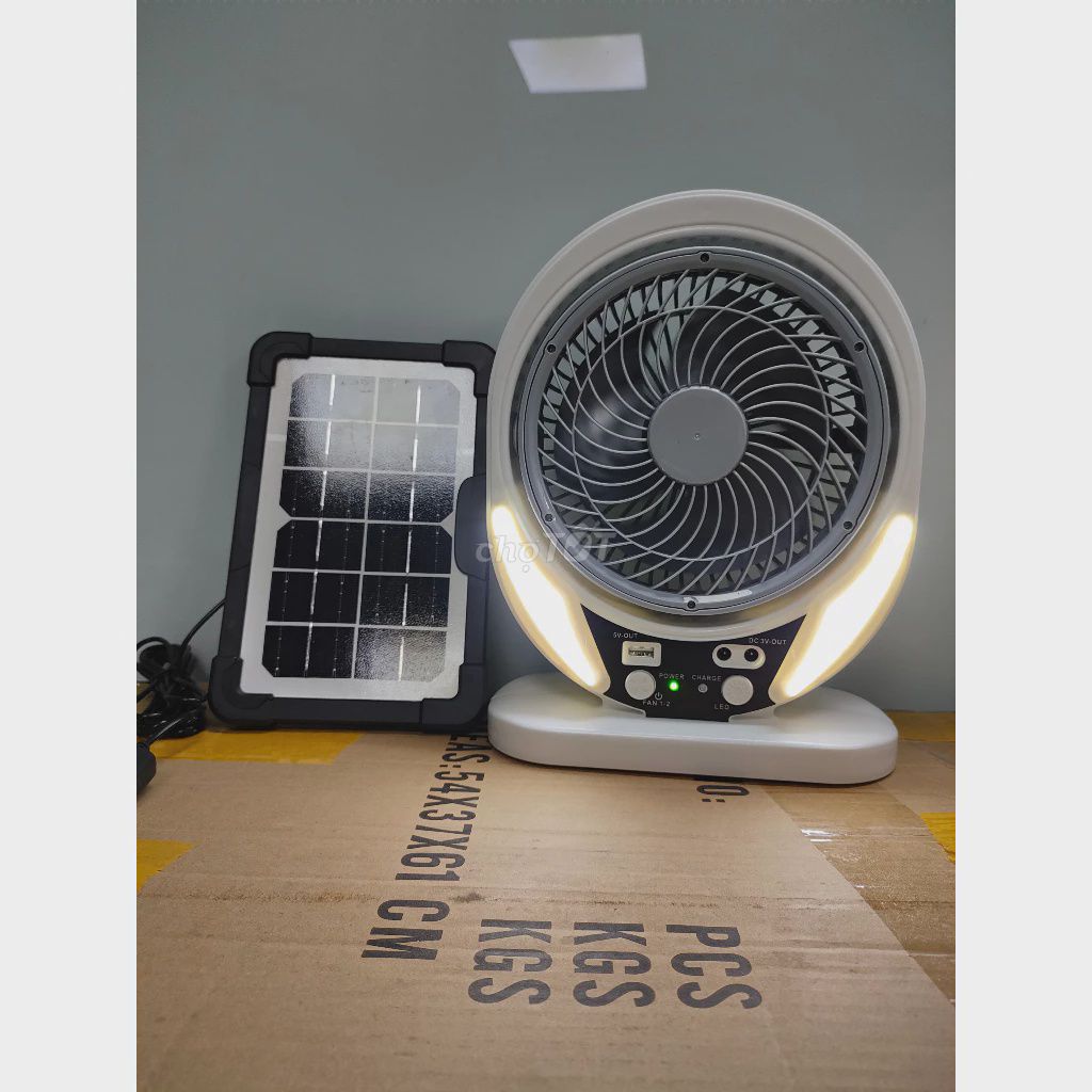 Quạt tích điện năng lượng mặt trời. Mua bán Quạt tại Quận 1 Tp Hồ Chí Minh được đăng bởi Hữu Thiện Nguyễn hình 1