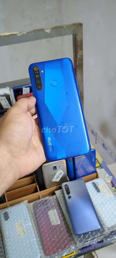 Realme 5, ram 4gb, 128gb, pin 5000. Mua bán Điện thoại tại Quận Gò Vấp Tp Hồ Chí Minh được đăng bởi A LONG   nhận thanh toán THẺ TÍN DỤNG hình 1