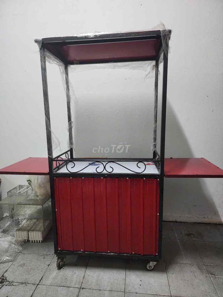 Xe đẩy bán hàng Kim loại Đỏ, Đen mới. Mua bán Đồ chuyên dụng, Giống nuôi trồng tại Huyện Hóc Môn Tp Hồ Chí Minh được đăng bởi MIA NGUYỄN hình 1
