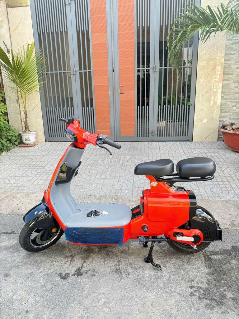 Bán xe điện VC V1 K1 mẫu 2025 thắng đĩa 5 bình lớn. Mua bán Xe điện tại Thành phố Biên Hòa Đồng Nai được đăng bởi XE ĐIỆN THÚY DUYÊN hình 5