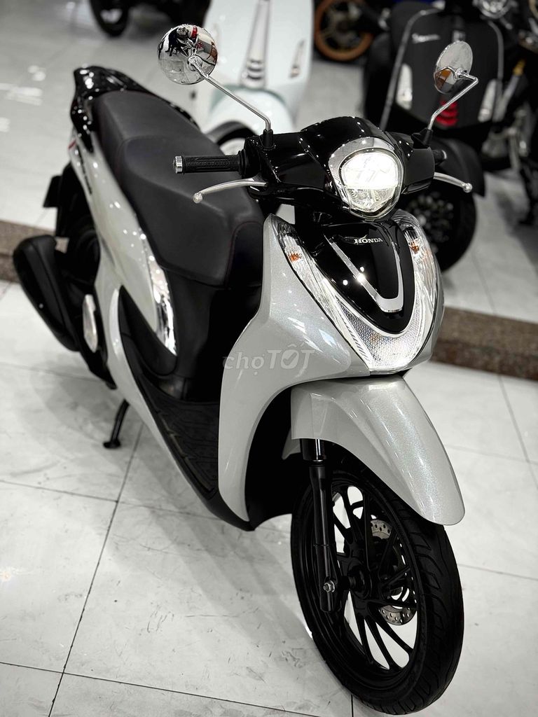 ShMode 2020 Lướt Chính chủ ký ( Hỗ trợ GÓP ) 🔥🔥. Mua bán Xe máy tại Thị xã Phú Mỹ Bà Rịa - Vũng Tàu được đăng bởi Cửa Hàng Xe Máy Phú Mỹ hình 1