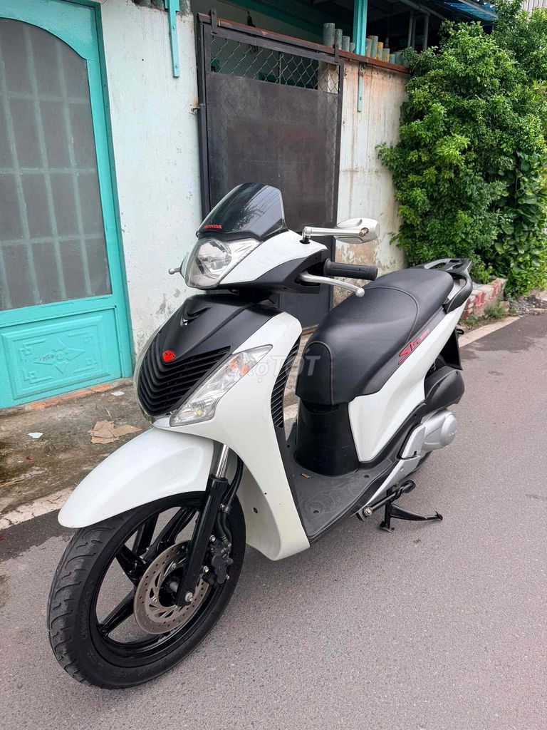 Honda SH 150i Итальянской сборки, Хошимин, 9 владельцев