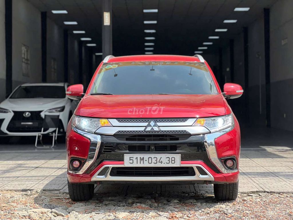 Mitsubishi outlander 2022 2.0 CVT - 15000 km. Mua bán Ô tô tại Thành phố Thủ Đức Tp Hồ Chí Minh được đăng bởi BÌNH VÌNH PHÚ CHUYÊN XE LƯỚT BAO TEST HÃNG  hình 1