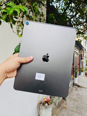 Ipad Pro 2018 12.9 In Wifi 64GB Đẹp 98%. Mua bán Máy tính bảng tại Quận Ninh Kiều Cần Thơ được đăng bởi Lê Khang