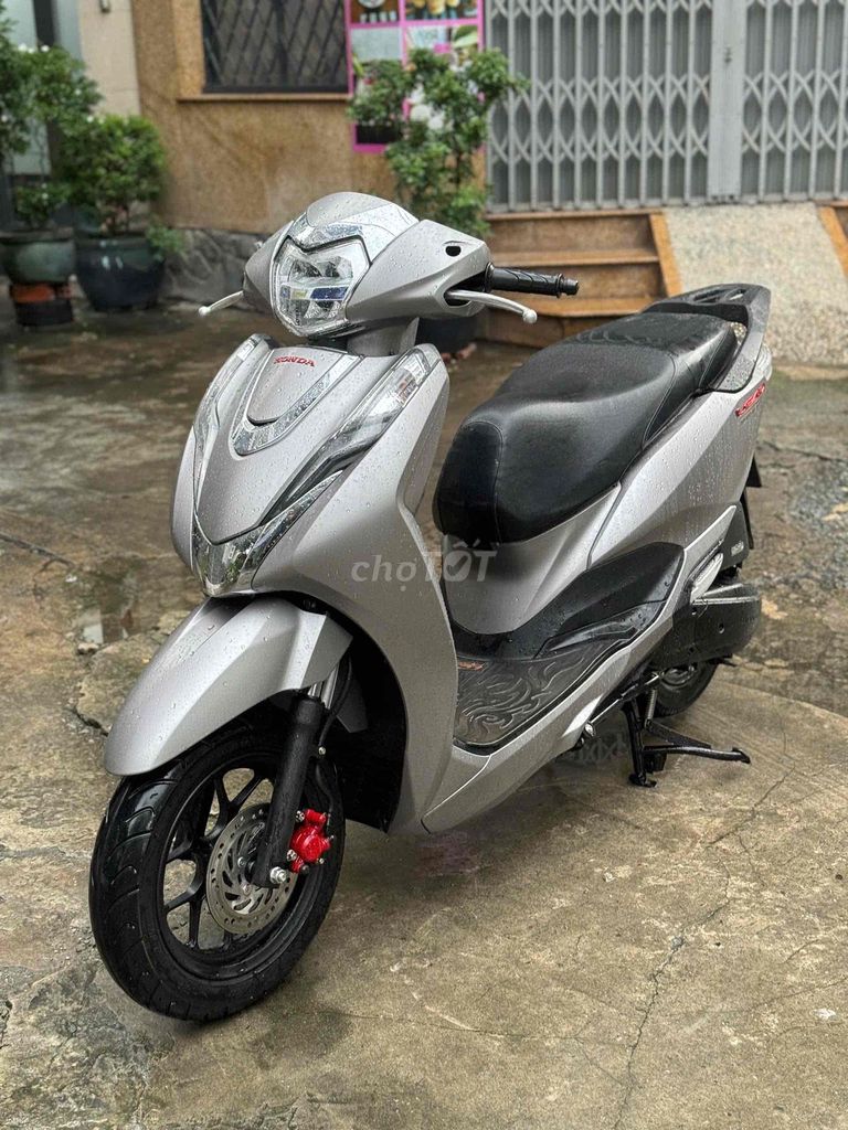 ❤️ Lead 125 đời 2020 smk up4val bstp chính chủ. Mua bán Xe máy tại Quận 11 Tp Hồ Chí Minh được đăng bởi Hưng Từ hình 2