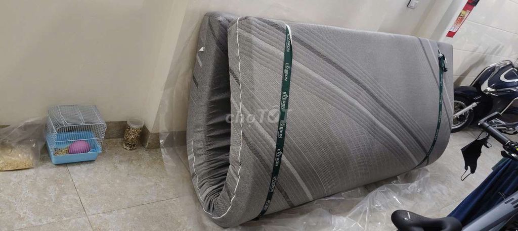Đệm cao su non 2m x 2m2. Mua bán Giường, chăn ga gối nệm tại Quận Long Biên Hà Nội được đăng bởi Hải Đăng  hình 1