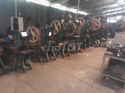 Thanh lý các loại máy máy dập, máy đúc nhôm, ..... Mua bán Đồ chuyên dụng, Giống nuôi trồng tại Thành phố Dĩ An Bình Dương được đăng bởi Thuan Pham hình 1