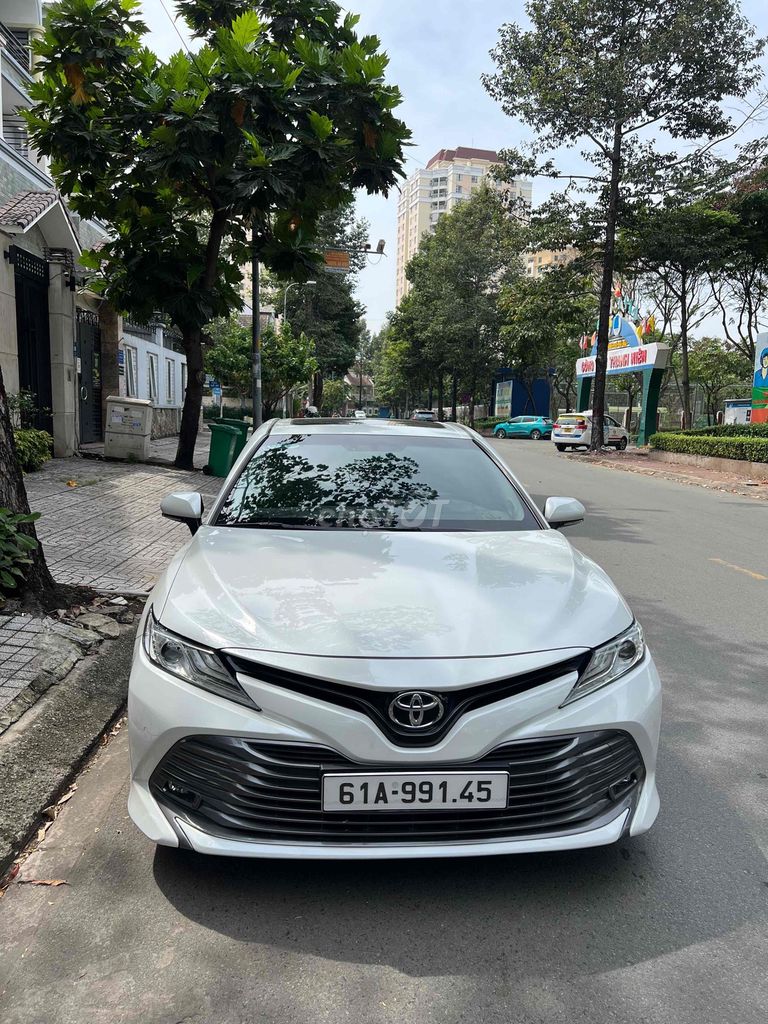 Toyota Camry 2021 - 98000 km. Mua bán Ô tô tại Thành phố Thủ Đức Tp Hồ Chí Minh được đăng bởi Dương hình 1