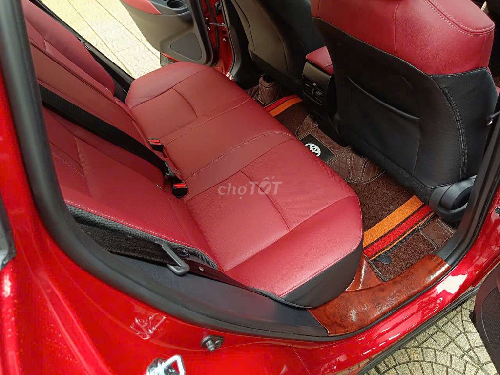 Toyota Cross 2025 1.8V - 1200 km