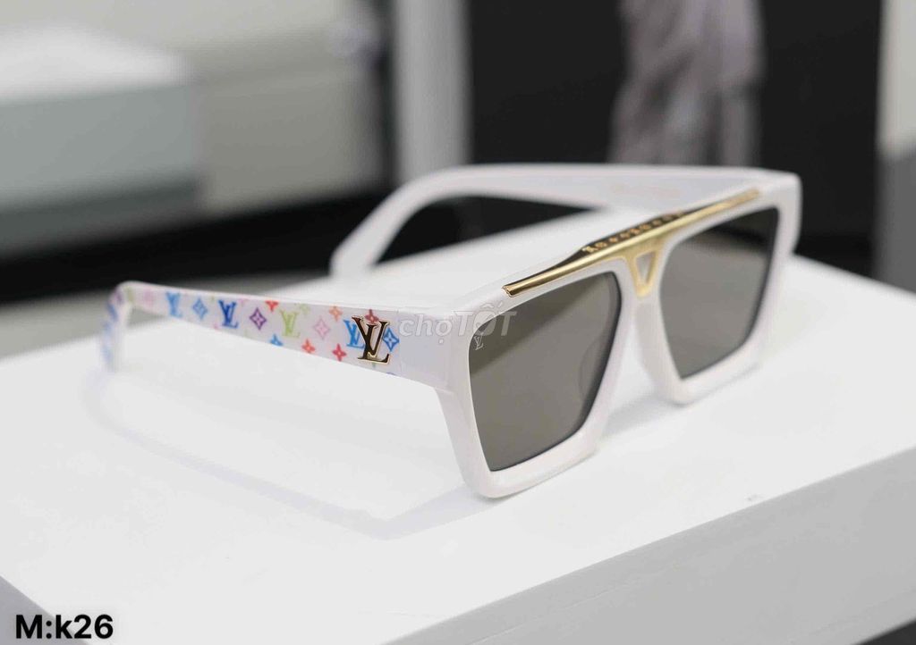 Kính Nam LV Cao Cấp. Mua bán Phụ kiện thời trang khác tại Quận Bình Tân Tp Hồ Chí Minh được đăng bởi Trúc Phương hình 1