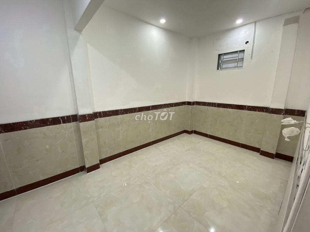 Cho thuê nhà Đường 22, Phước Long B, Quận 9, 3pn, hẻm ô tô, chỉ 7tr5