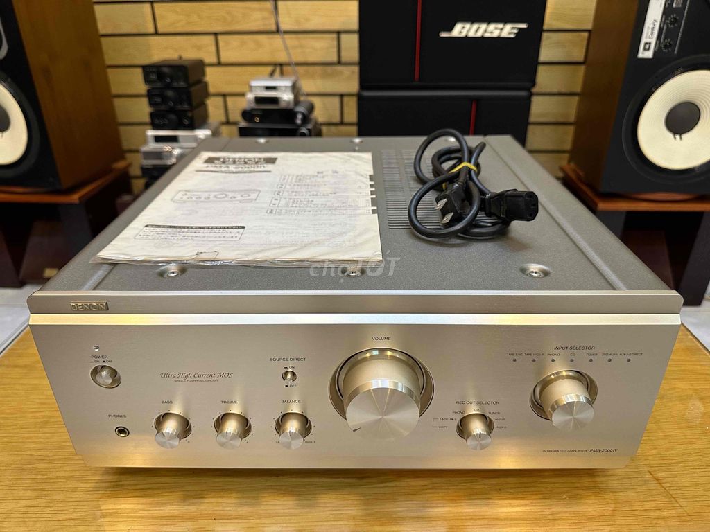 Ampli Denon 2000IV hàng bãi Nhật