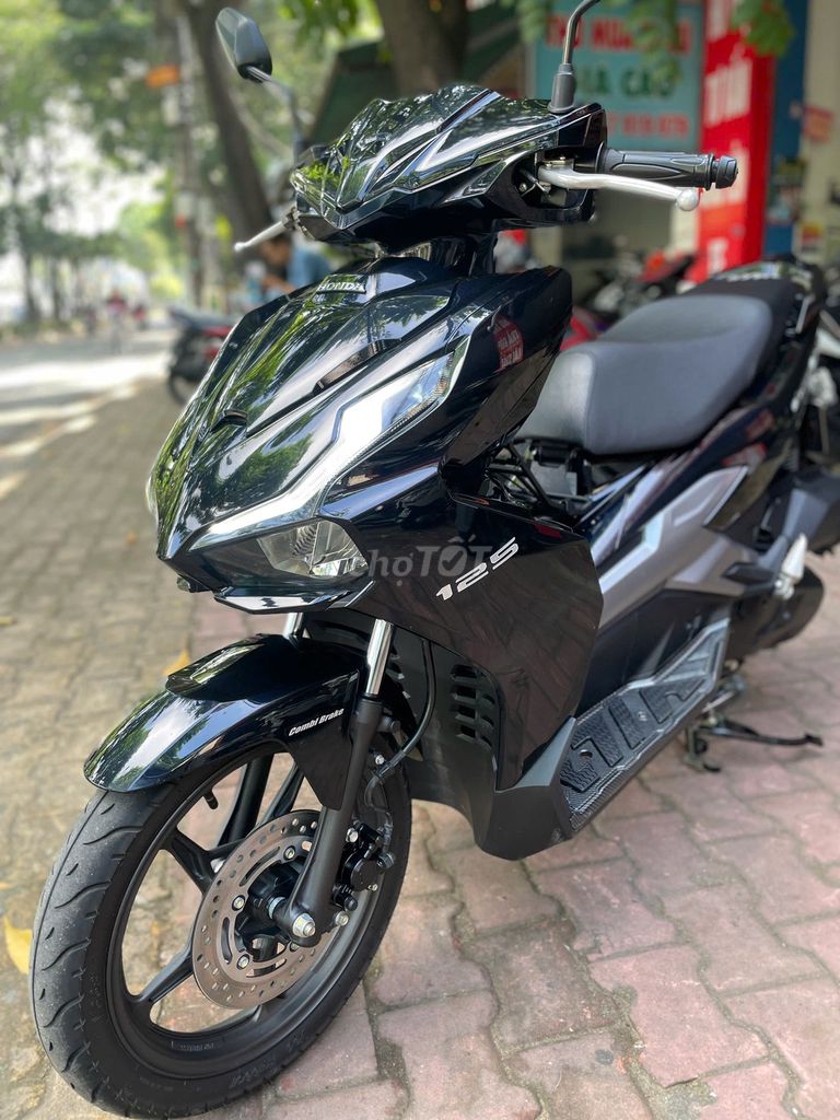 Honda Air Blade 125 2024 Đen 7000 km. Mua bán Xe máy tại Thành phố Biên Hòa Đồng Nai được đăng bởi Phương nguyễn  hình 4