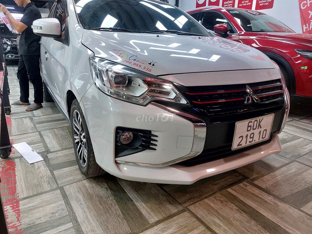 Mitsubishi Attrage CVT Premium 2022 odo 38.000km
