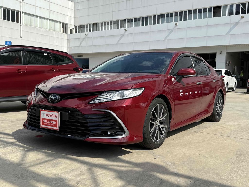 Toyota Camry 2022 2.5Q - xe DEMO thanh lý cực lướt