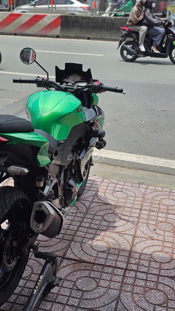 Z300 xe chính chủ ít đi siêu đẹp. Mua bán Xe máy tại Thành phố Thủ Đức Tp Hồ Chí Minh được đăng bởi CHIẾN MOTOR hình 4