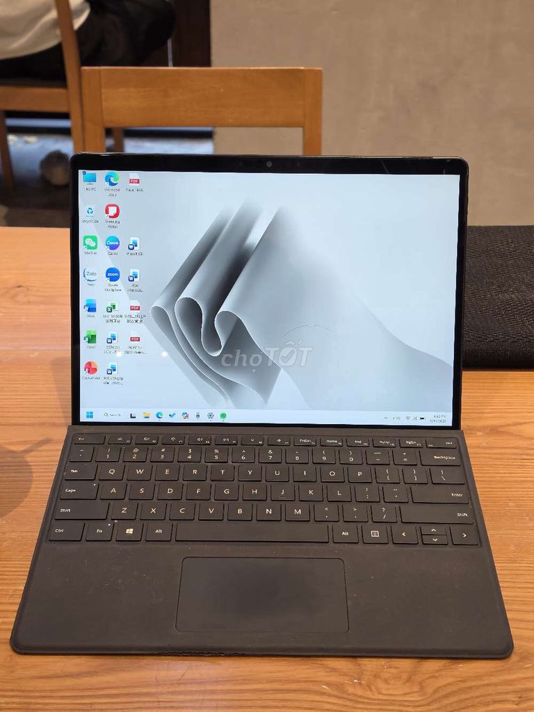 Microsoft Surface Pro 8 i5 13 inch 8GB/256GB. Mua bán Laptop tại Quận Nam Từ Liêm Hà Nội được đăng bởi Nguyễn Dương Nam hình 1