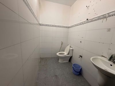 Nhà phố 100 m² · 4 PN · Đường Huỳnh Tấn Phát