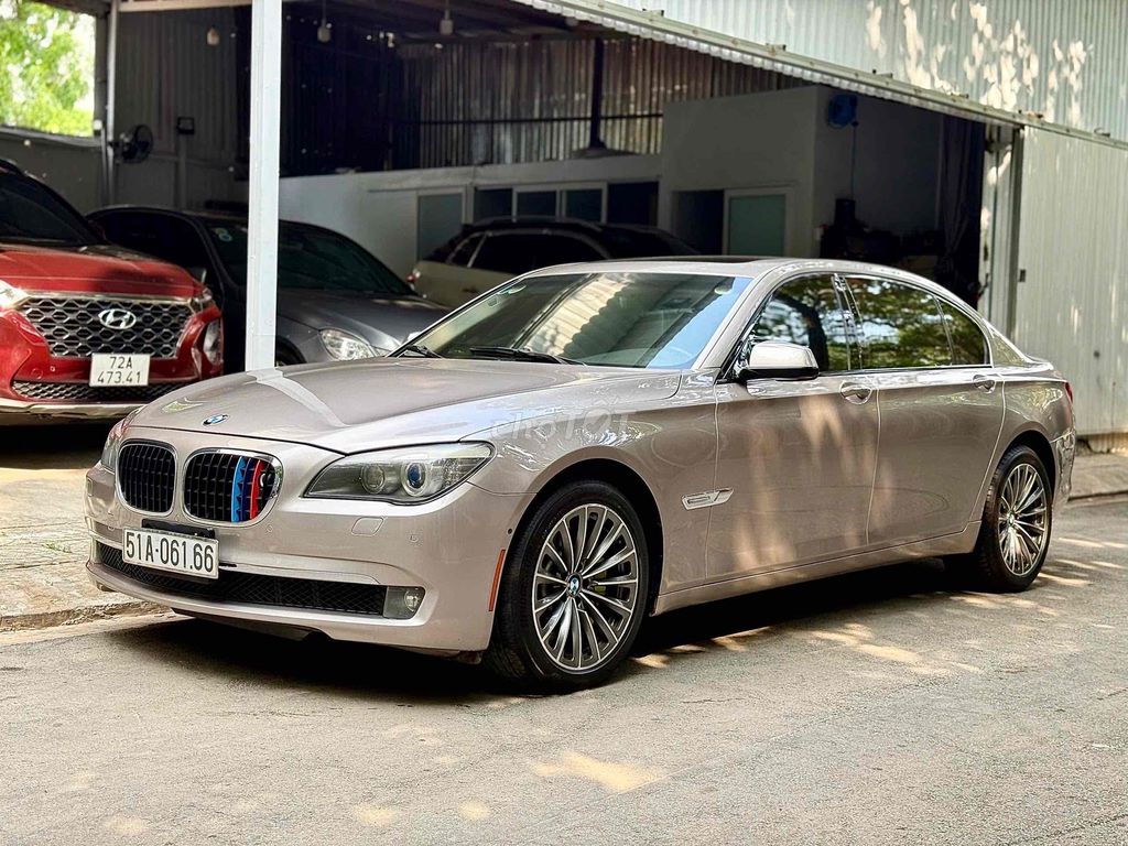 BMW 7 Series 20***00 km