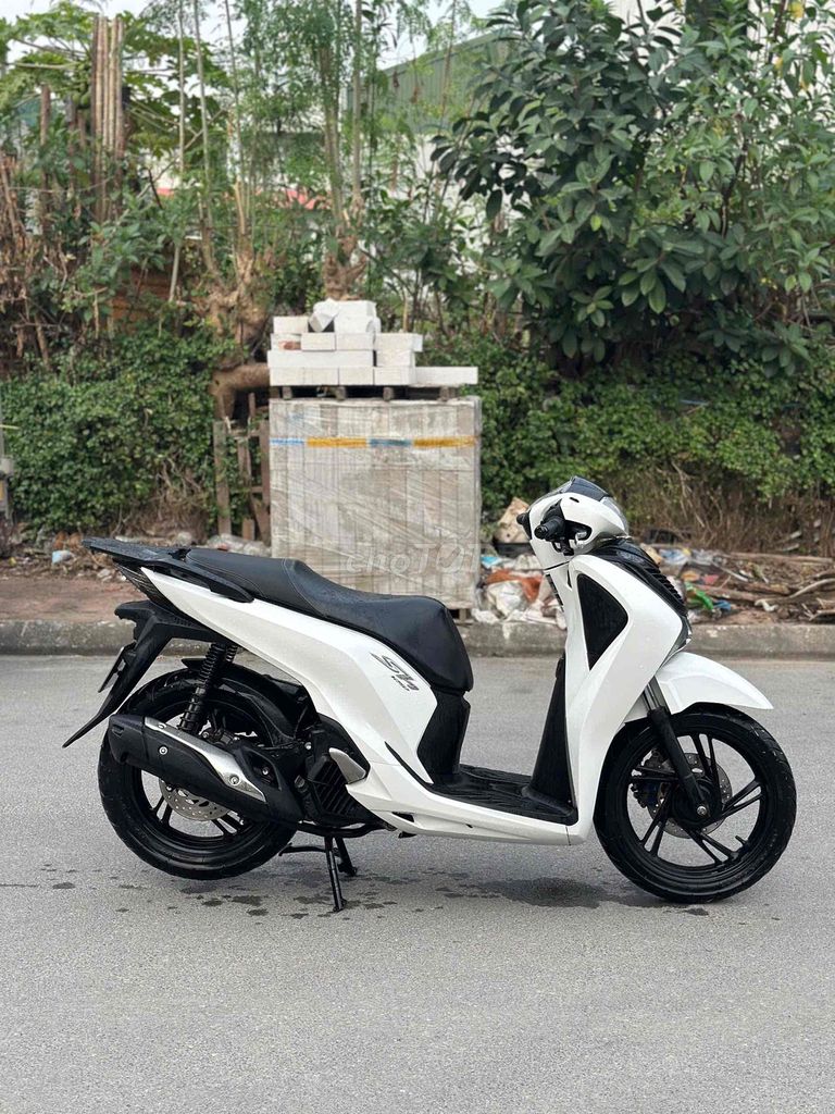 Honda SH 125i CBS 2018 Nguyên Bản Chất_Bảo Hành. Mua bán Xe máy tại Huyện Gia Lâm Hà Nội được đăng bởi Xe Máy Phúc Hưng hình 5