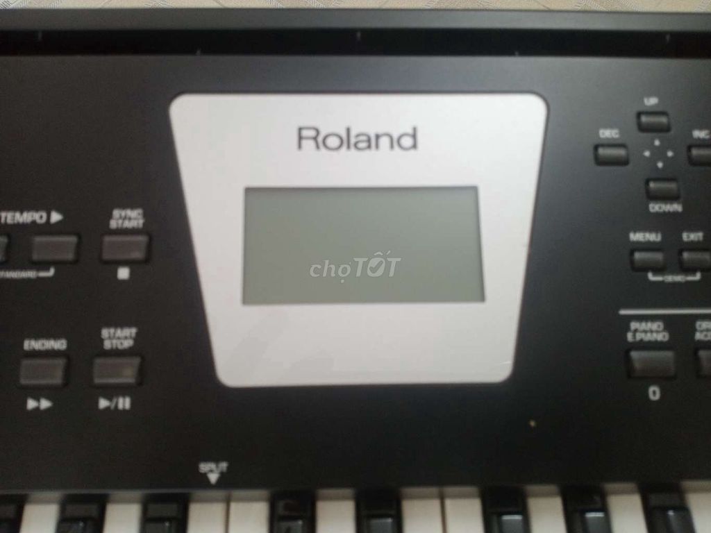 Organ Roland BK- 3 mới 99 , 99%