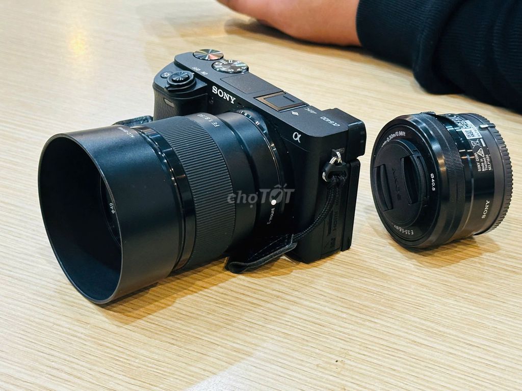 Máy ảnh Sony A6400 kèm 16-50 và 50f1.8 như mới. Mua bán Máy ảnh, Máy quay tại Quận Đống Đa Hà Nội được đăng bởi Thế Hoàng hình 1