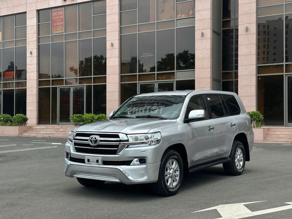 toyota Land Cruiser đơi 2016 nhâp my ban 4.6. Mua bán Ô tô tại Quận Hà Đông Hà Nội được đăng bởi Vinh  hình 8