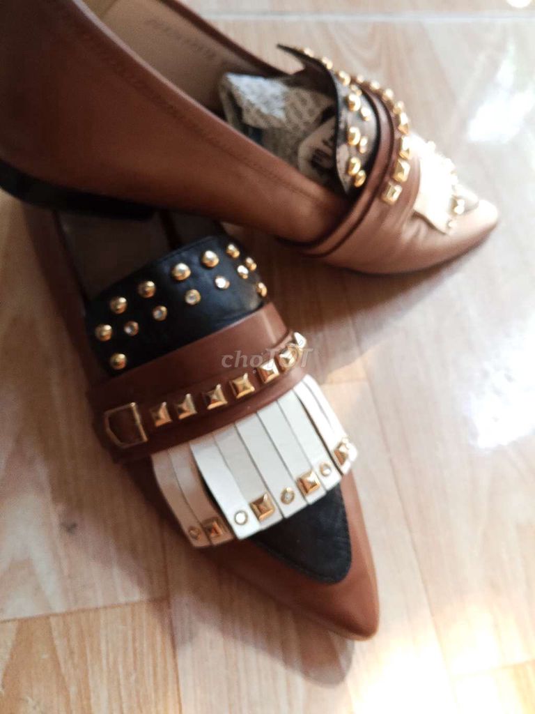 Giày lười SUE COMMA BONNIE Nữ Da size 36. Mua bán Giày dép tại Quận 7 Tp Hồ Chí Minh được đăng bởi Tâm hình 1