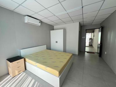 Cần cho thuê studio 50 m2 mặt tiền Q1