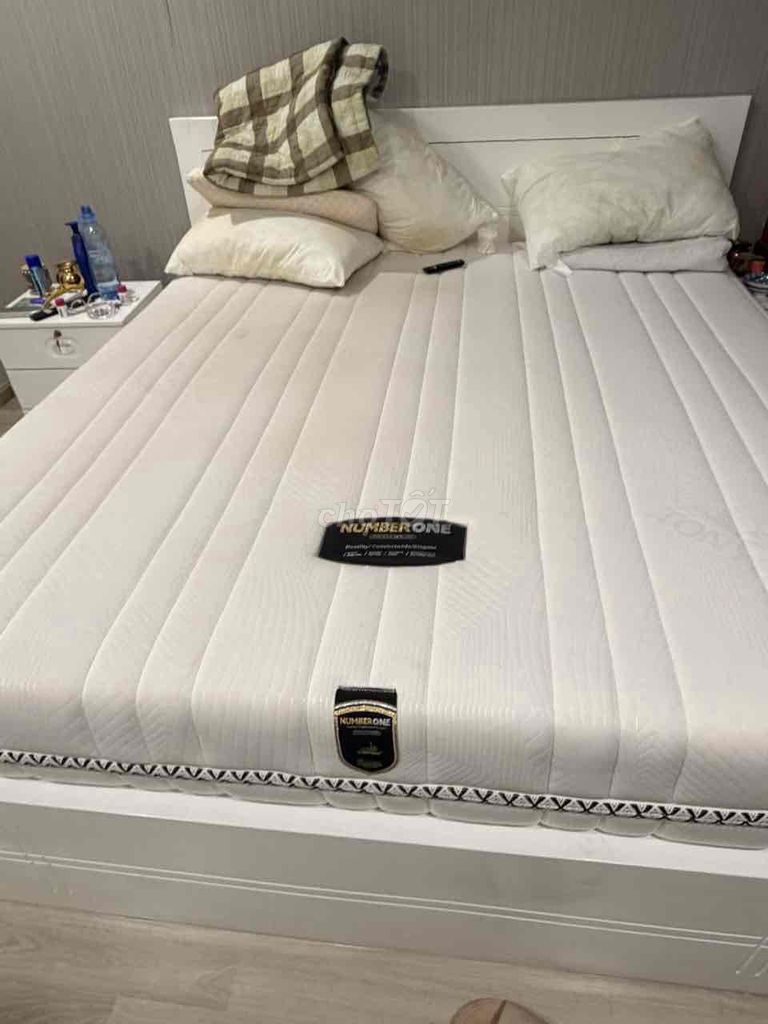 Nệm Lò xo túi NUMBER ONE 1.8x2m còn mới. Mua bán Giường, chăn ga gối nệm tại Thành phố Thủ Đức Tp Hồ Chí Minh được đăng bởi Uyên hình 1