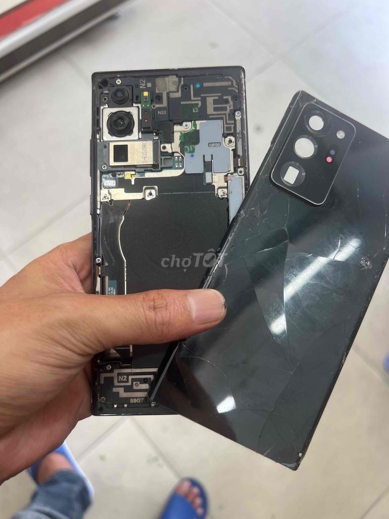 Samsung Galaxy Note20 Ultra 5G màn oled bể kính. Mua bán Điện thoại tại Quận Tân Bình Tp Hồ Chí Minh được đăng bởi hoang cuong hình 1