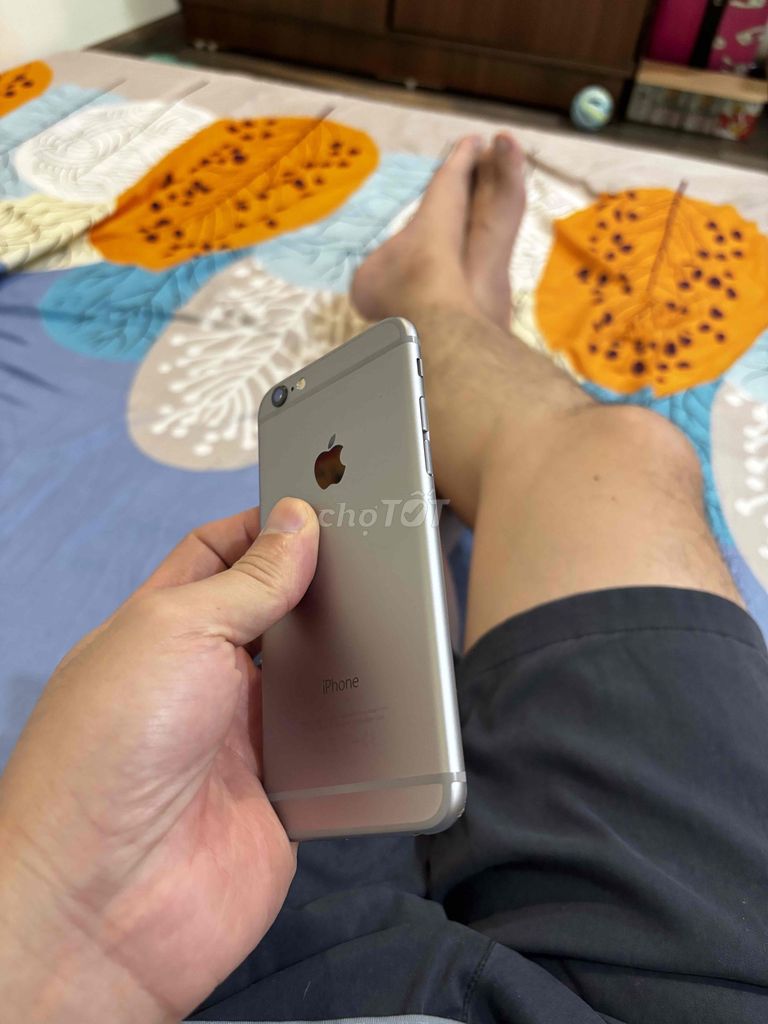 Pass Iphone 6 32G nghe gọi, bắt wifi, có cáp sạc. Mua bán Điện thoại tại Huyện Thanh Trì Hà Nội được đăng bởi NGUYEN XUAN VU hình 1
