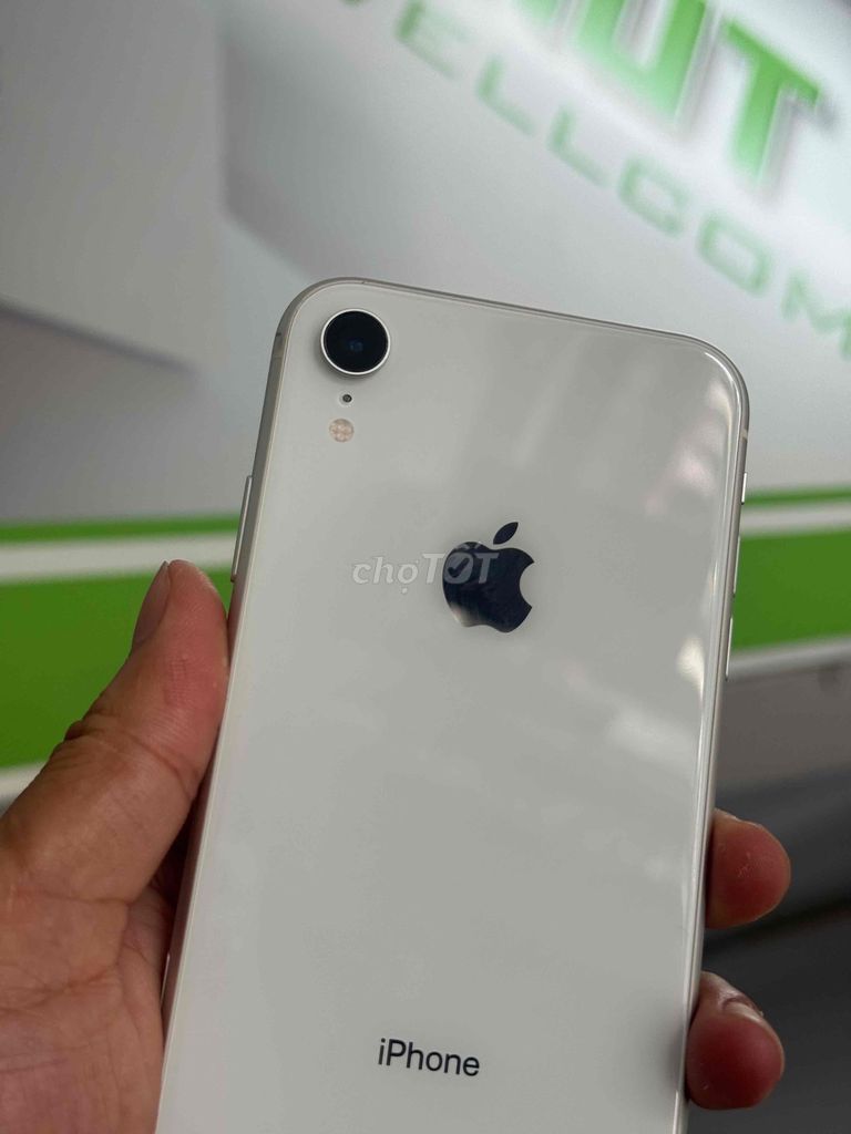 Apple iPhone XR 64GB Trắng. Mua bán Điện thoại tại Thành phố Buôn Ma Thuột Đắk Lắk được đăng bởi Cầm Đồ PHÚT 89  hình 1