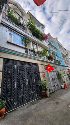 Аренда · 5 комн. · 54 м² · Thành phố Thủ Đức, ул. Đường Quốc lộ 13