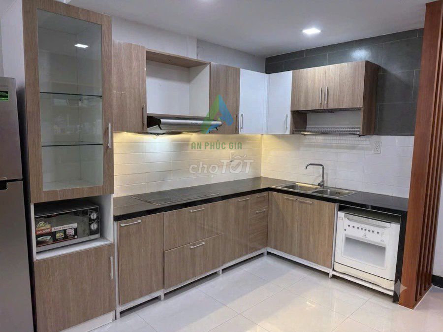 Дом с тремя спальнями в тихом квартале Khuê Mỹ Đông 7 — фото 4